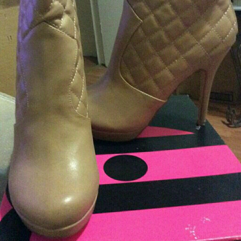Michael Antonio heel boots
